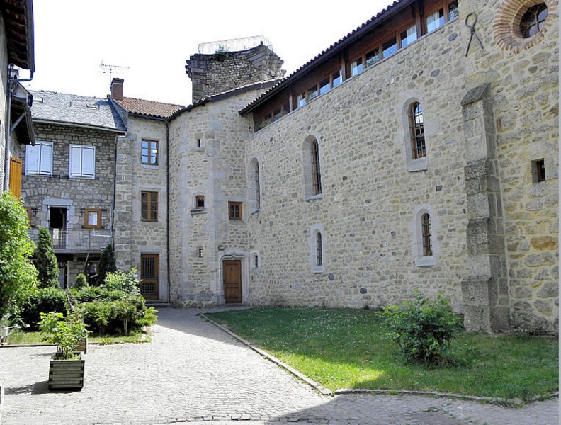 Place des Ollier
